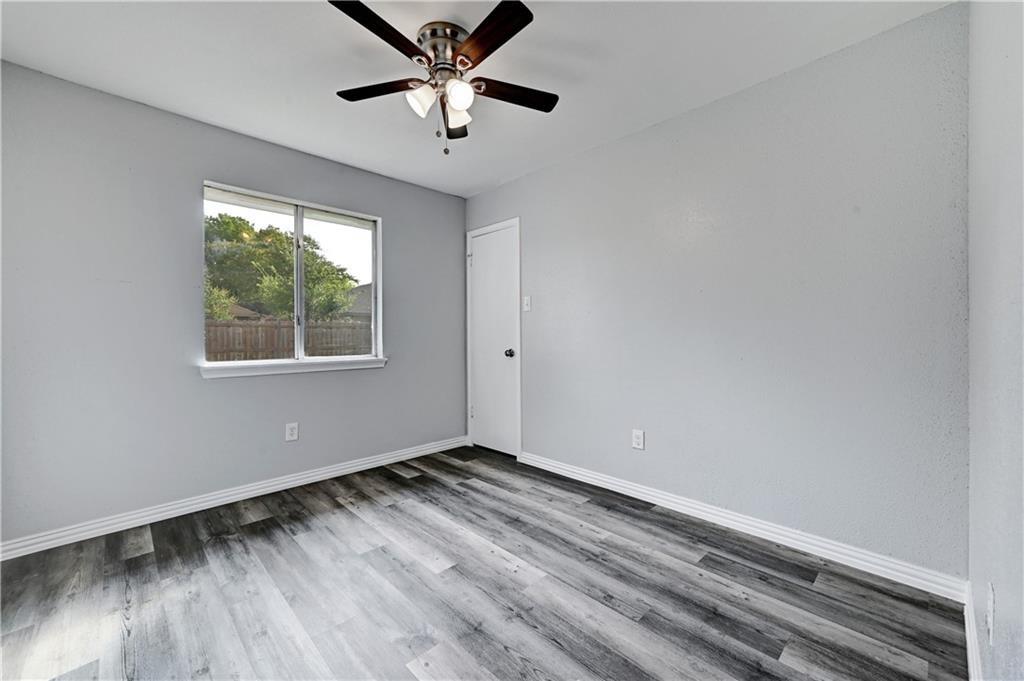 14304 Vandever St Property Photo 18