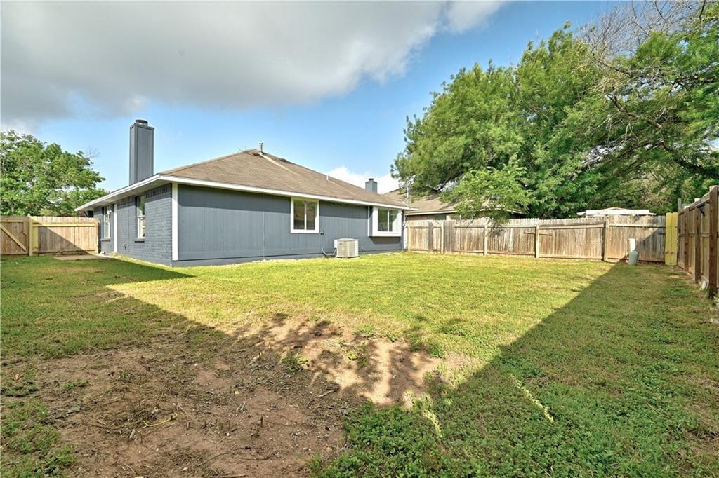14304 Vandever St Property Photo 21
