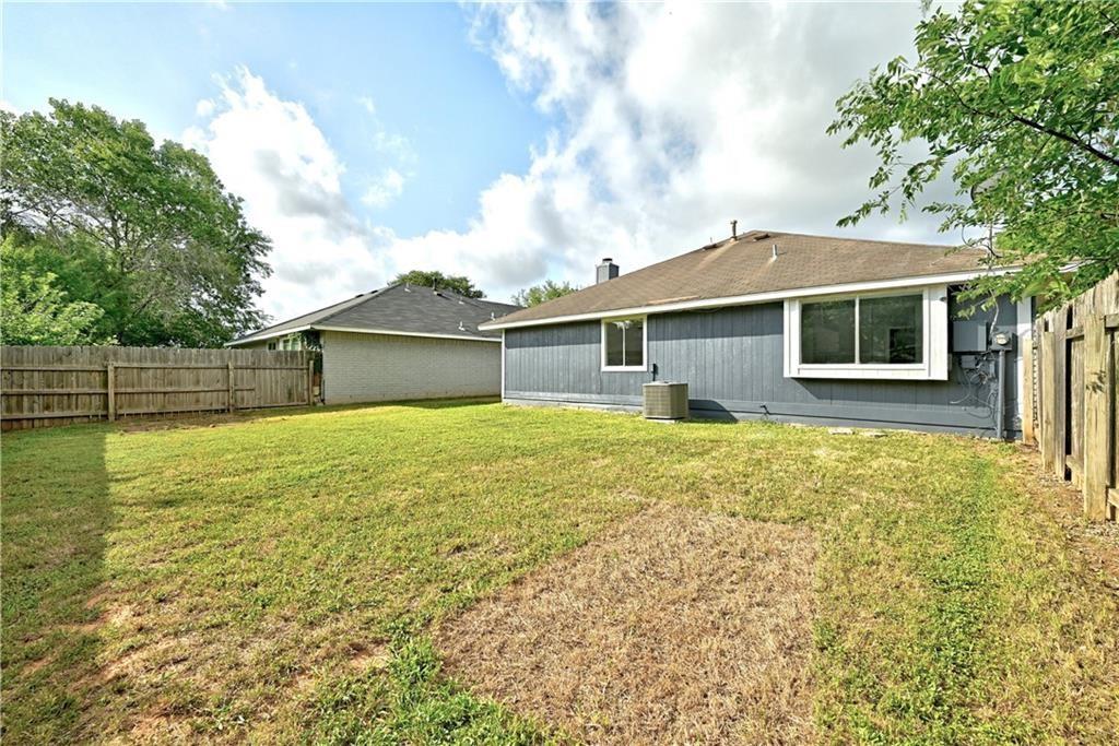 14304 Vandever St Property Photo 23