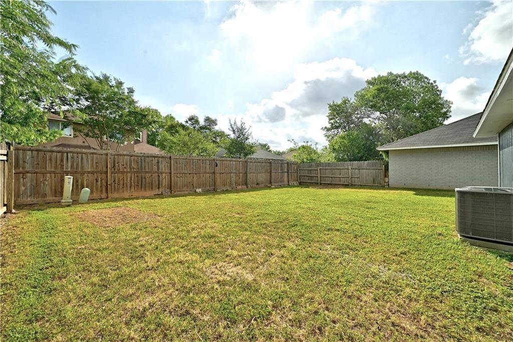 14304 Vandever St Property Photo 25