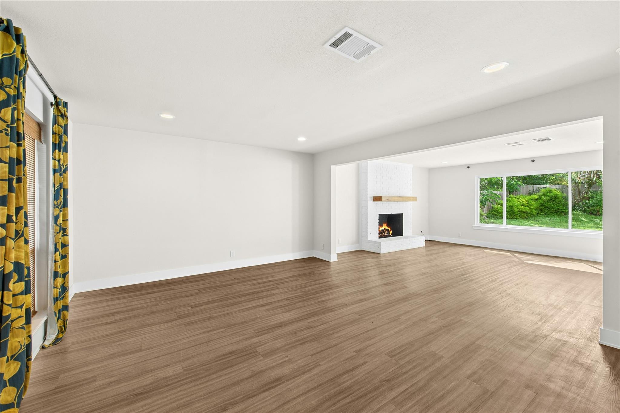 10101 Parkfield Dr Property Photo 4