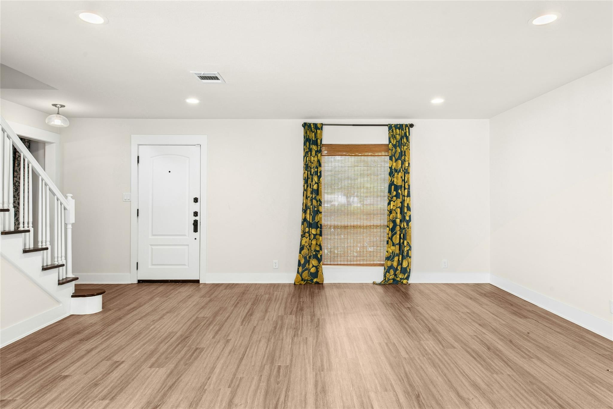10101 Parkfield Dr Property Photo 5