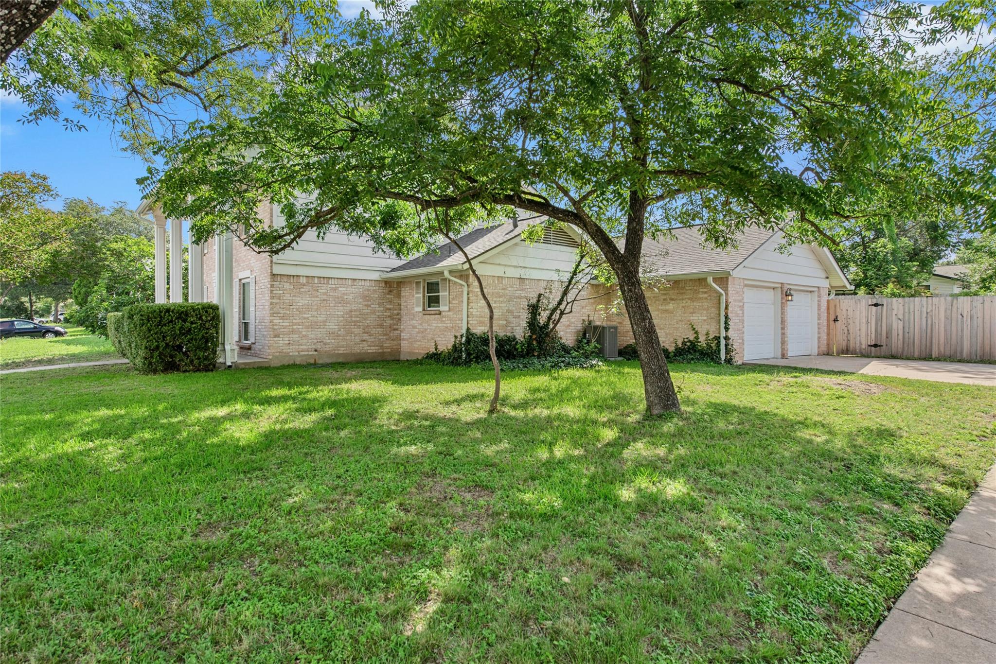 10101 Parkfield Dr Property Photo 32