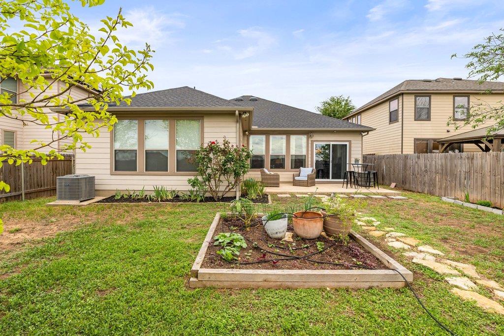 8616 Ipswich Bay Dr Property Photo 38