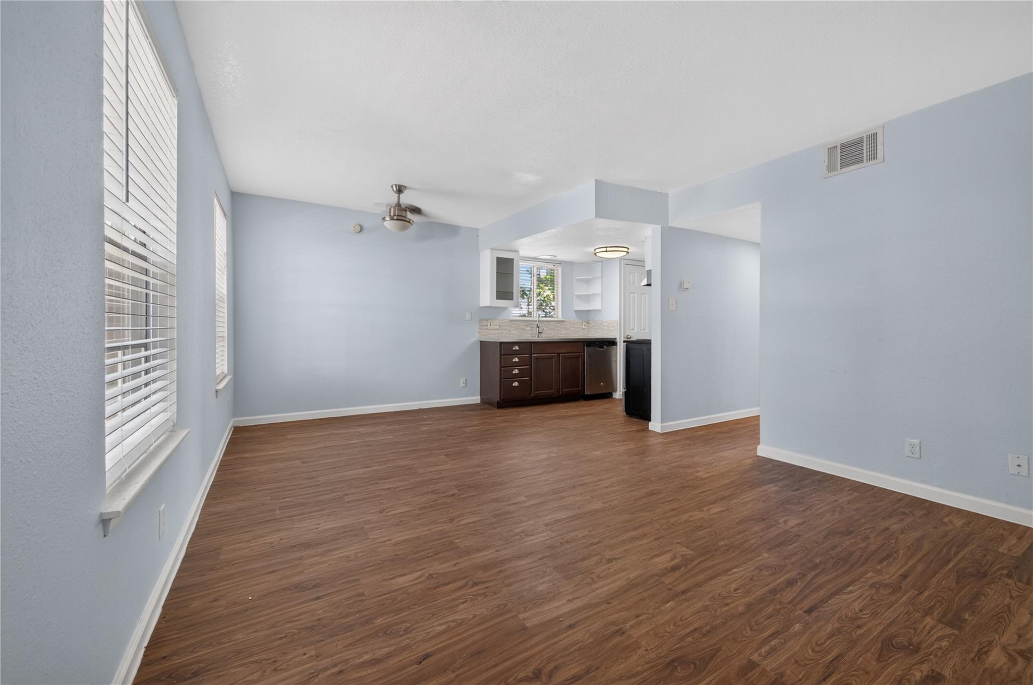 3425 Willowrun Dr #a Property Photo 2