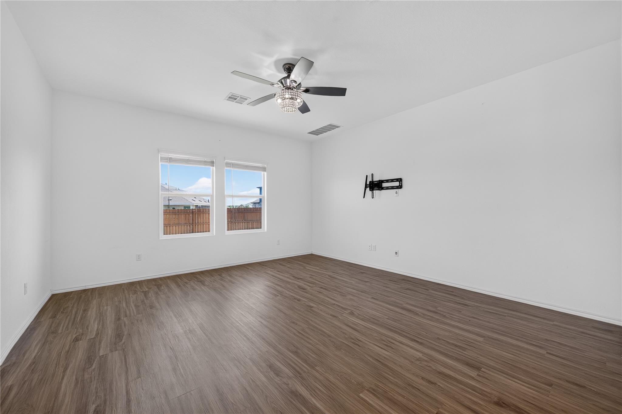 1600 Cobblecrest Ln Property Photo 10