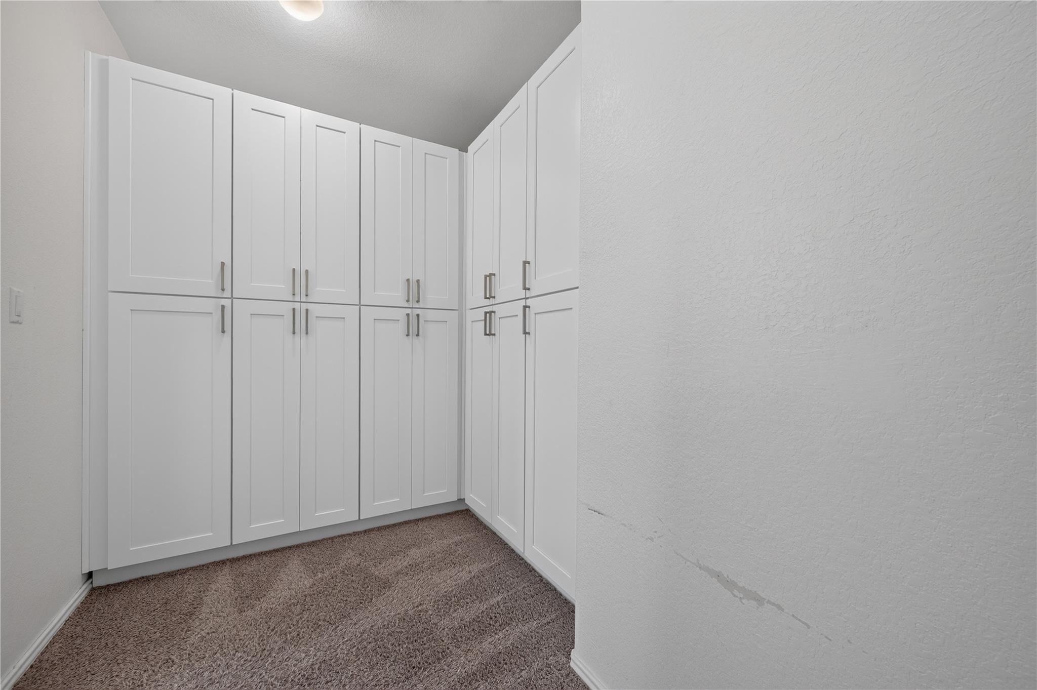 1600 Cobblecrest Ln Property Photo 13