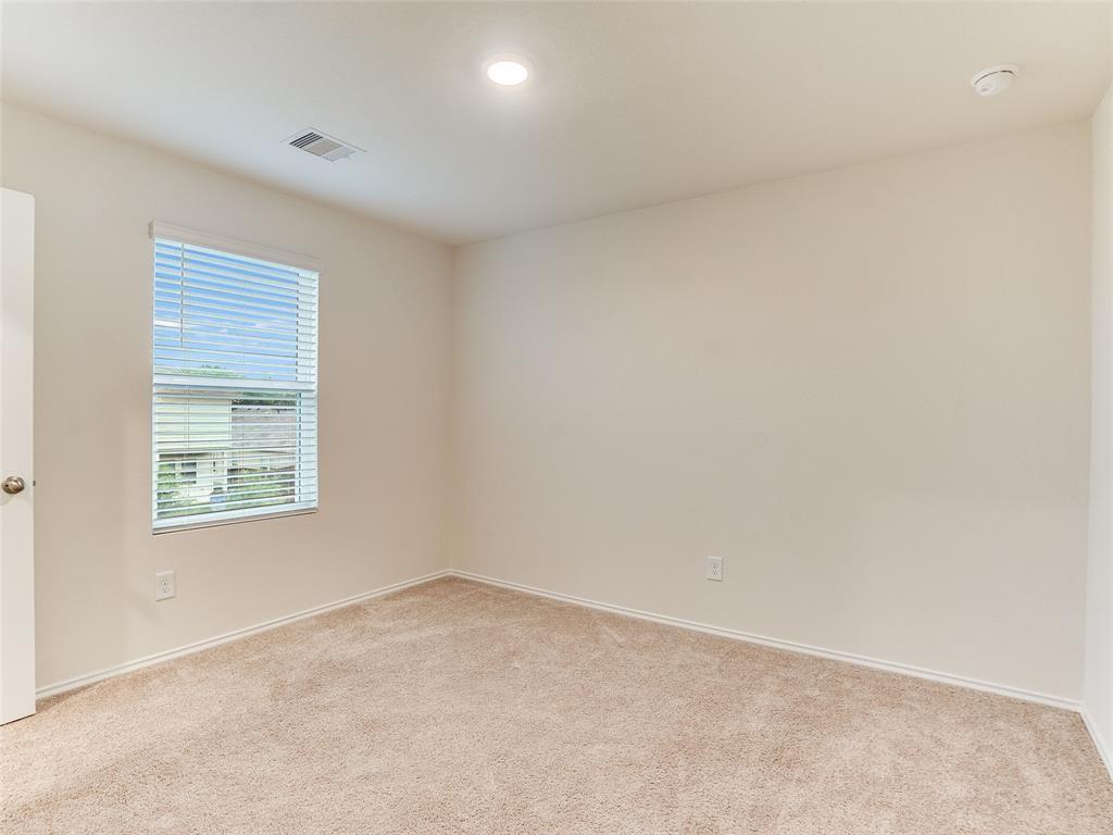 383 Sickle Loop Property Photo 23
