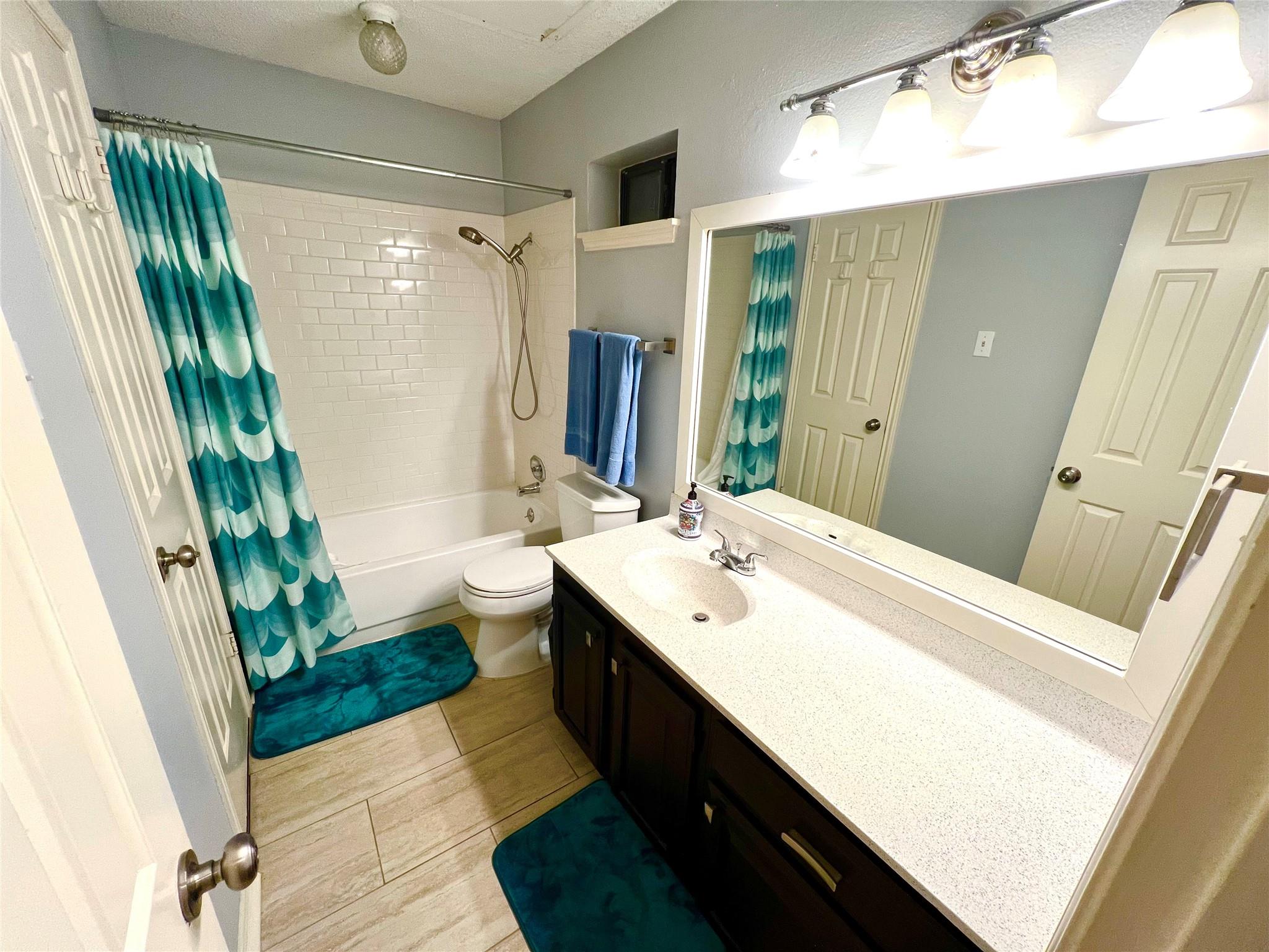 3001 Cedar St #a-212 Property Photo 4