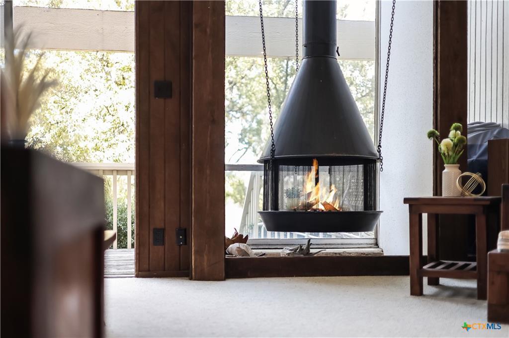 133 Comanche Pt Property Photo 6