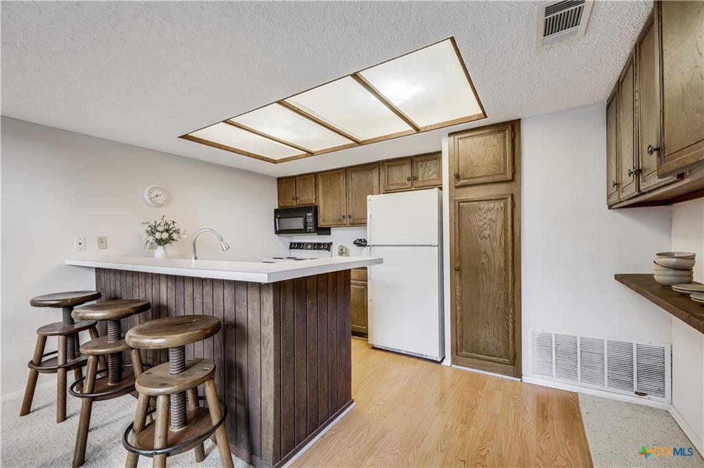 133 Comanche Pt Property Photo 10