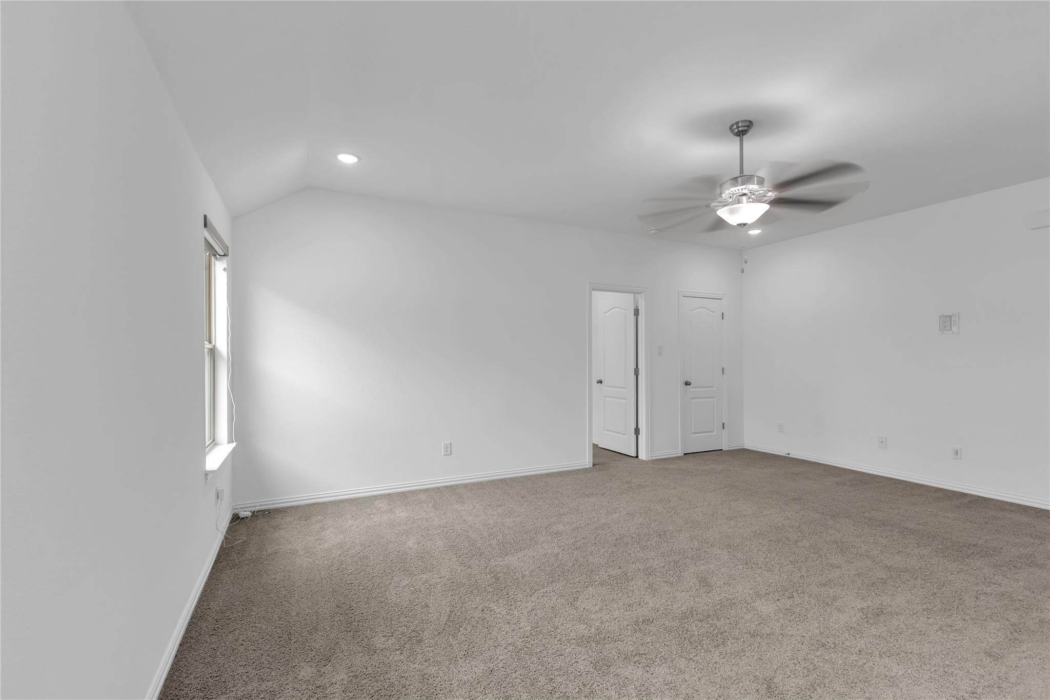 617 Silent Creek Cv Property Photo 26