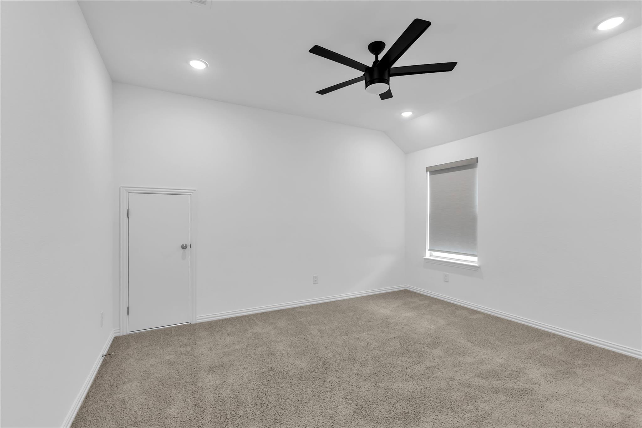 617 Silent Creek Cv Property Photo 30