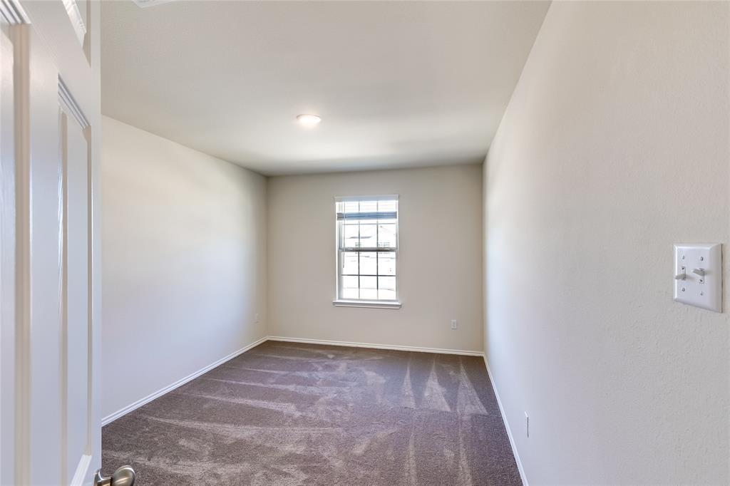 71 Pacific Loon St Property Photo 10