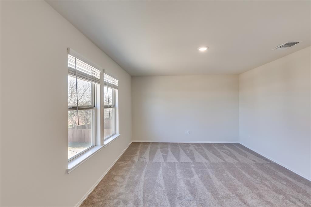 71 Pacific Loon St Property Photo 16