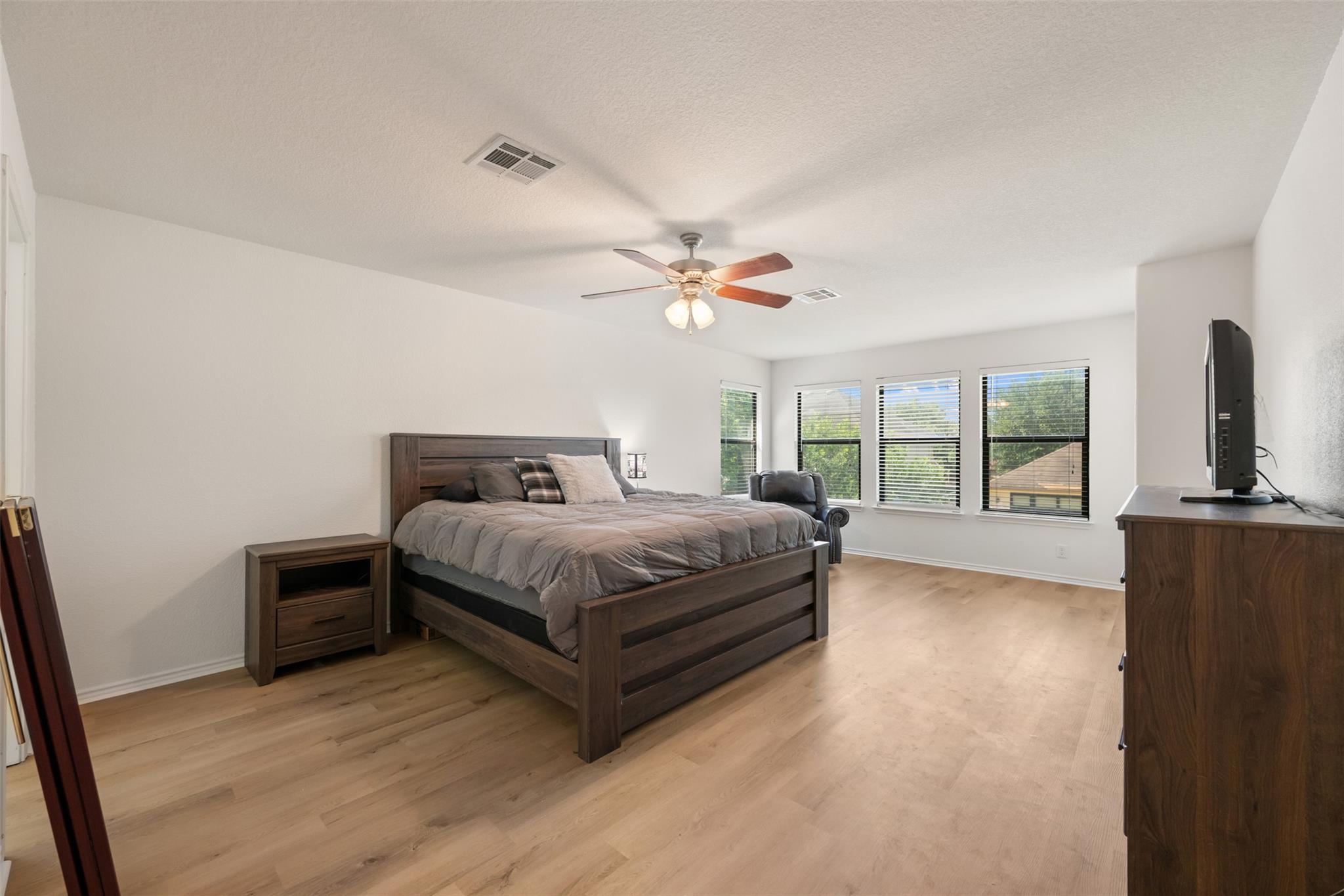 6317 Baythorne Dr Property Photo 21