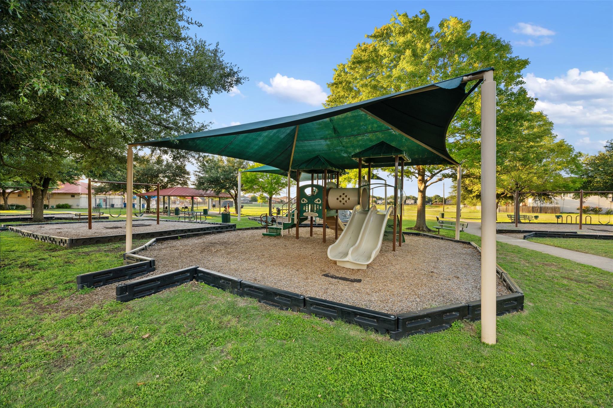6317 Baythorne Dr Property Photo 40