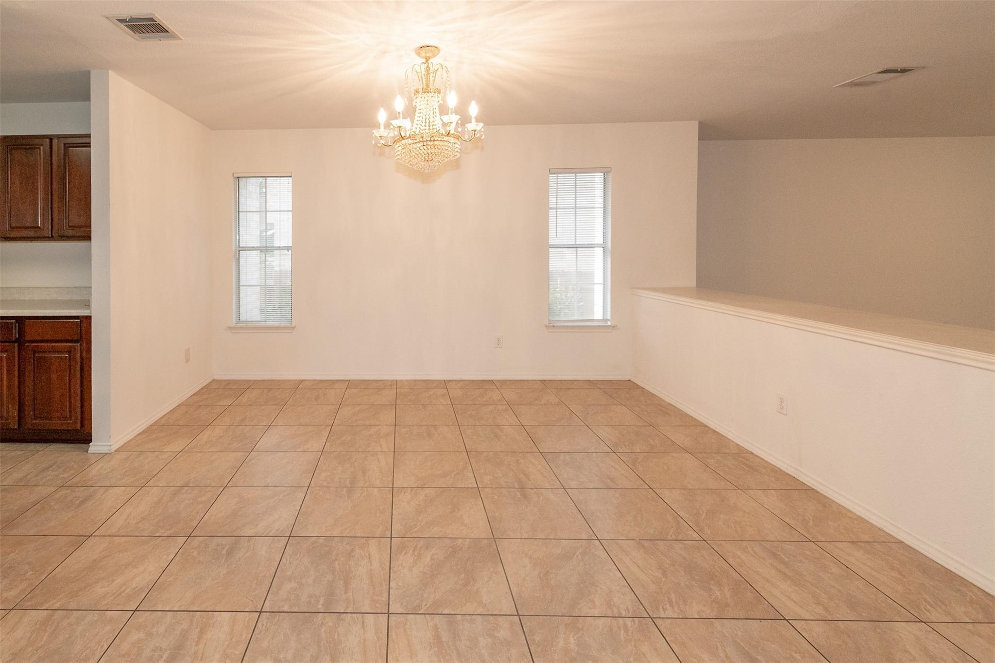11308 Blairview Ln Property Photo 6