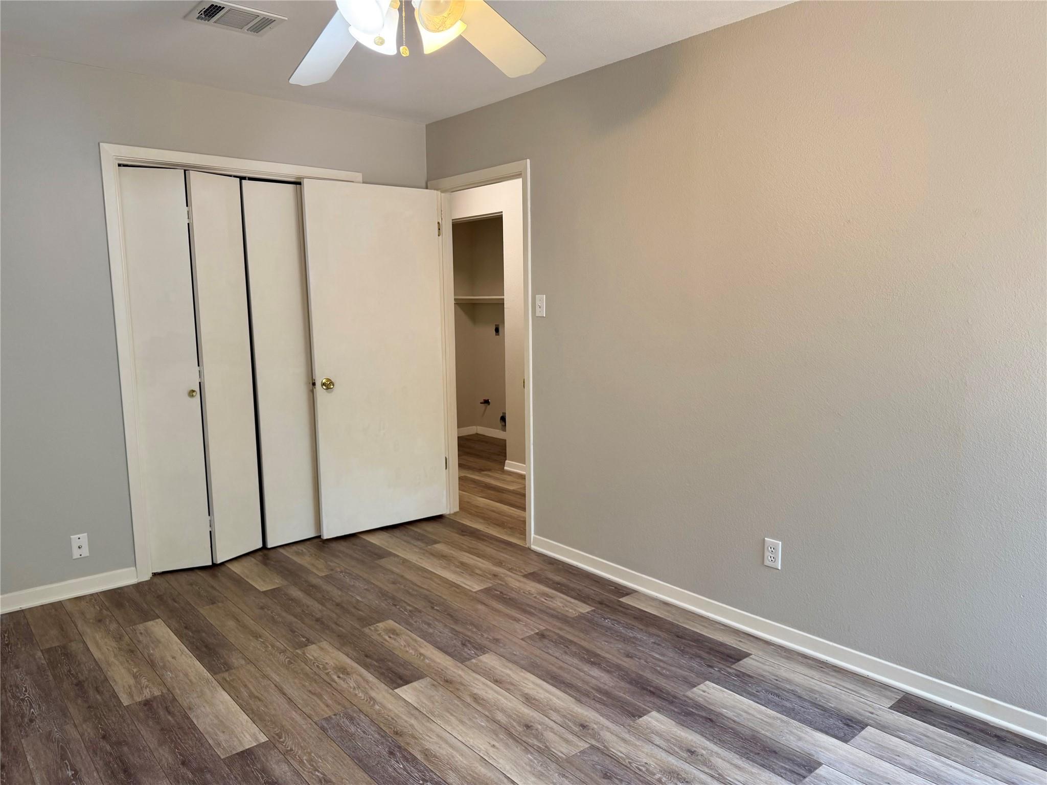 8112 Willet Trail Trl #b Property Photo 6