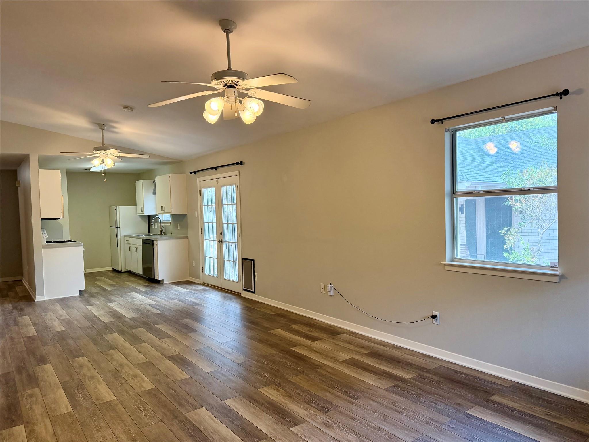 8112 Willet Trail Trl #b Property Photo 8