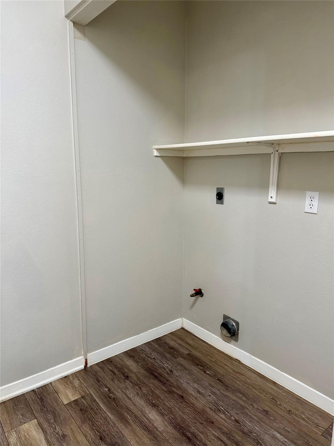 8112 Willet Trail Trl #b Property Photo 11