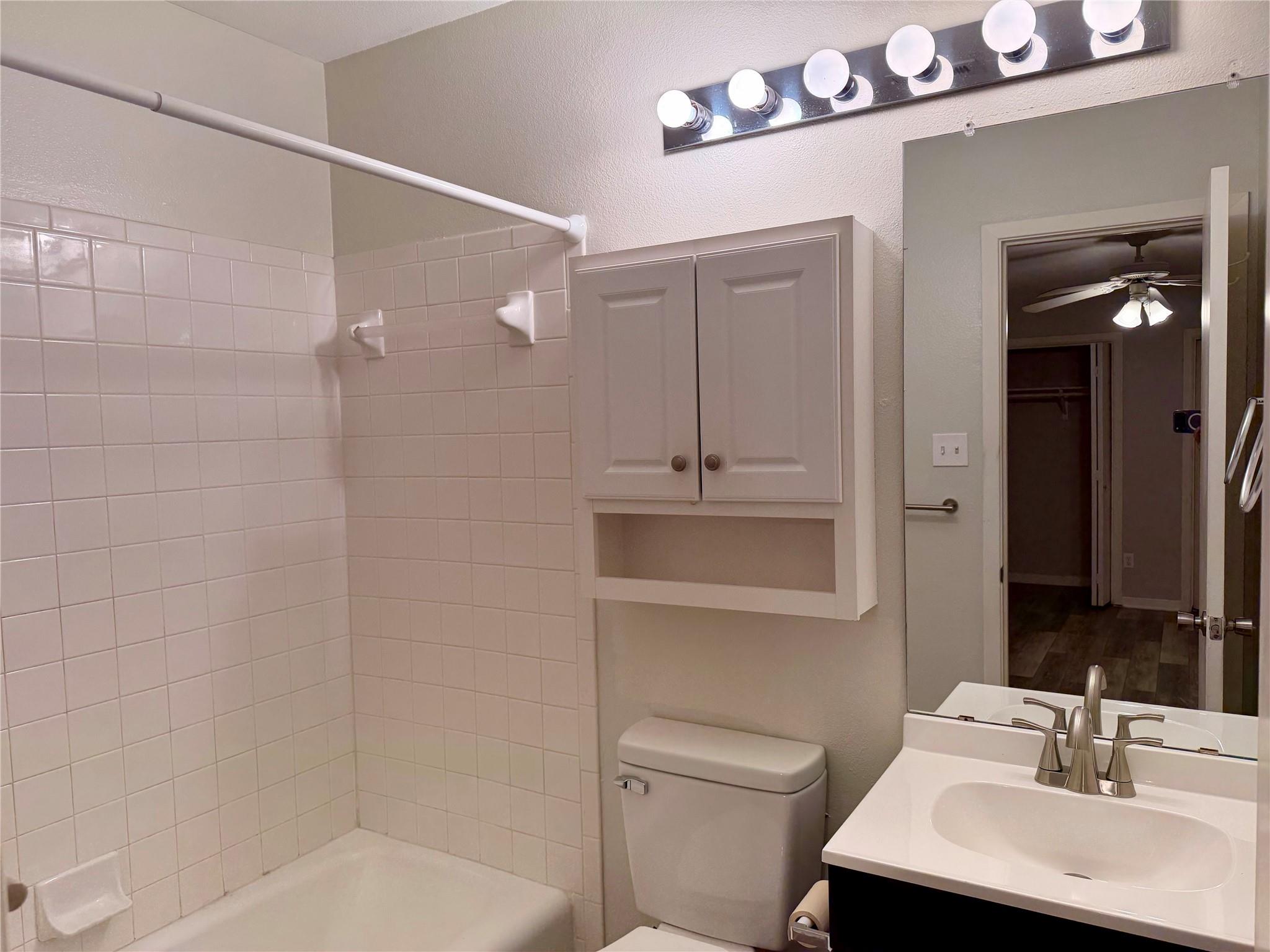 8112 Willet Trail Trl #b Property Photo 12