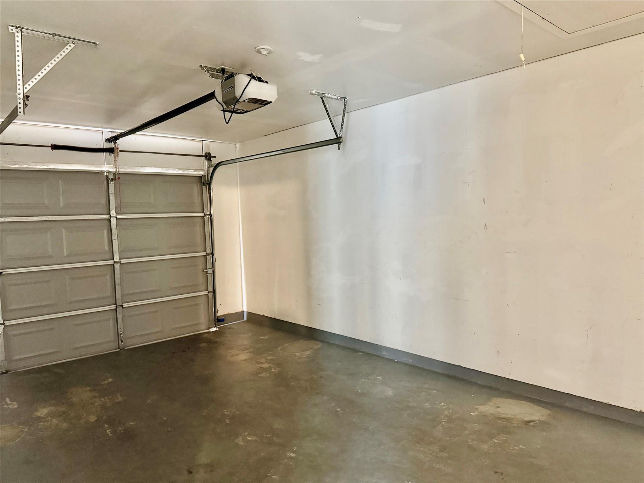 8112 Willet Trail Trl #b Property Photo 15