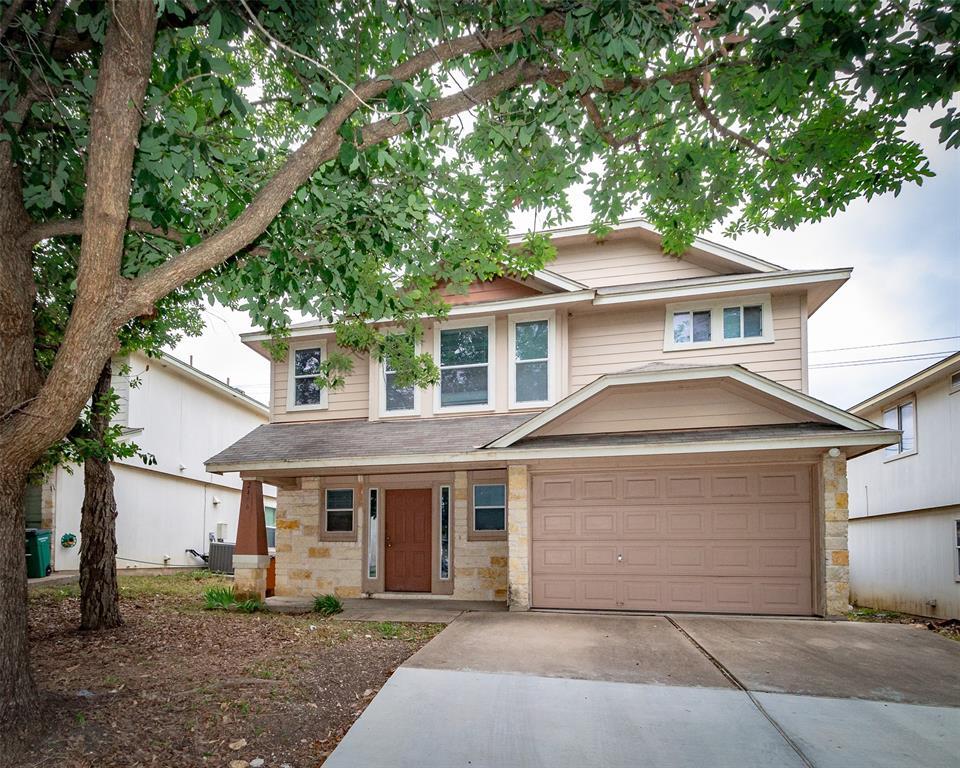 2406 Magin Meadow Dr Property Photo 2