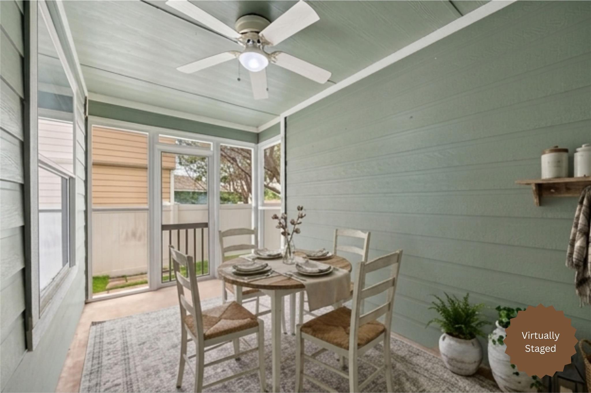 1429 Davis Mountain Loop Property Photo 2