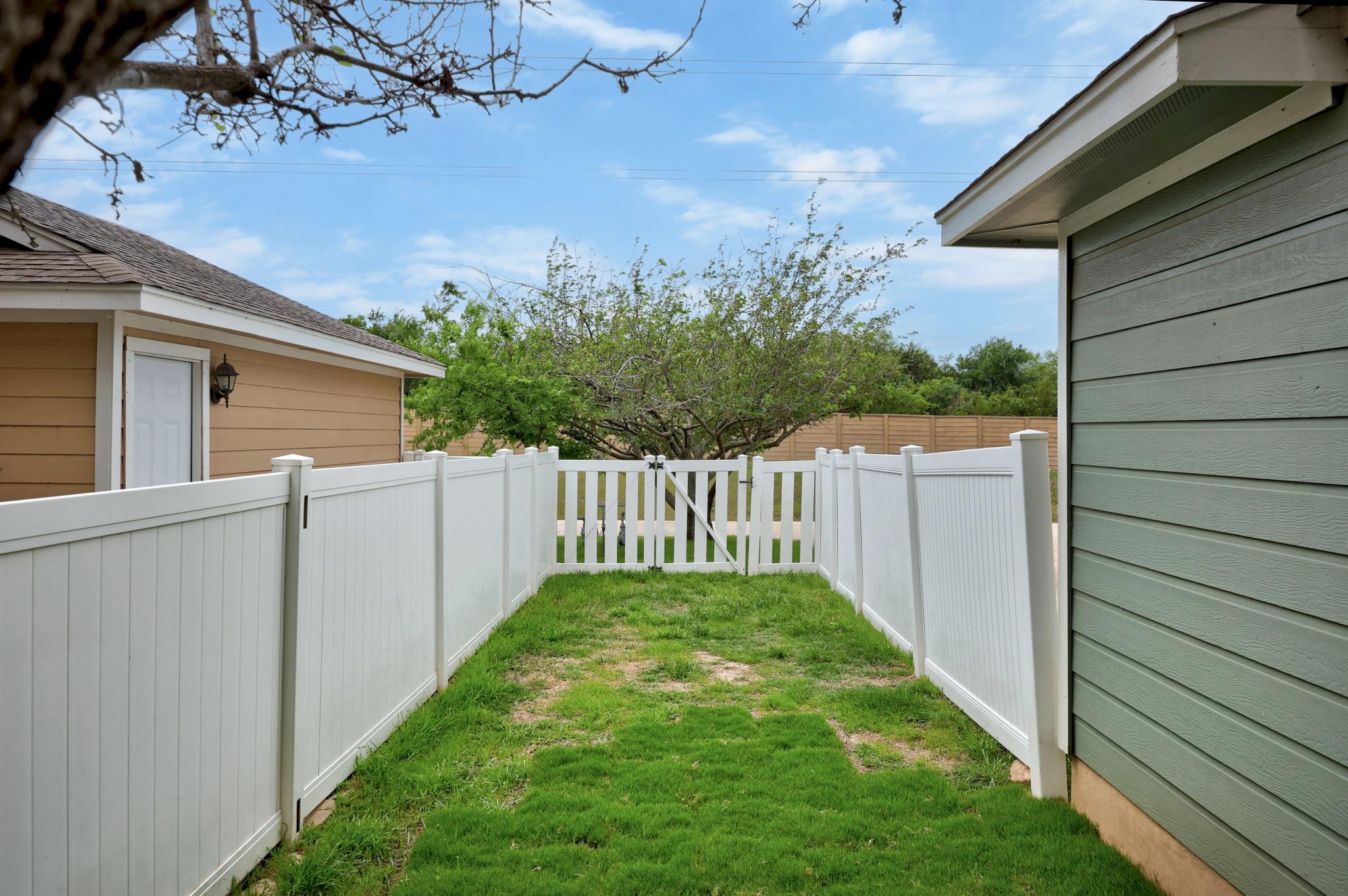 1429 Davis Mountain Loop Property Photo 27