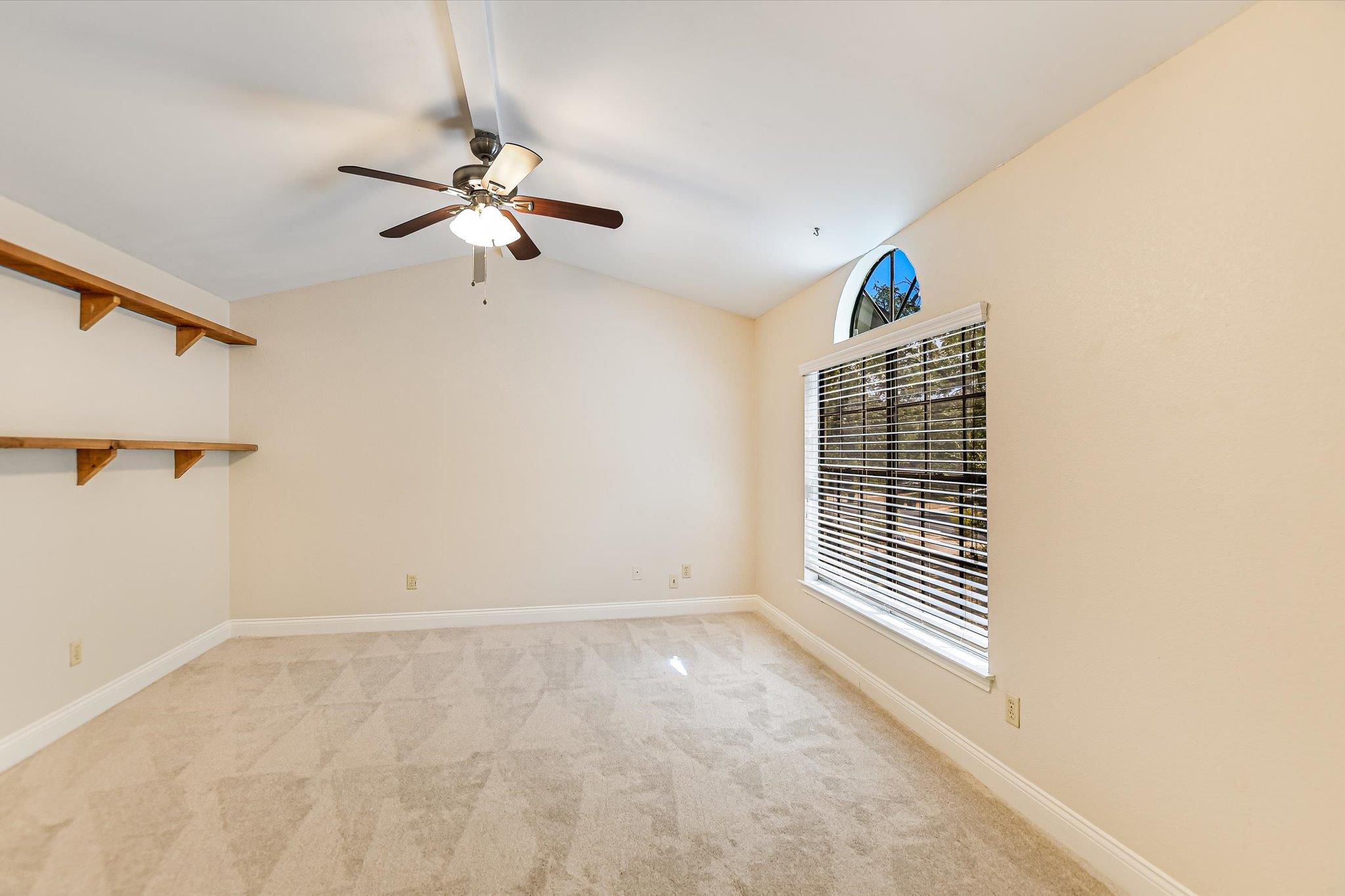 7010 Riverton Dr Property Photo 21