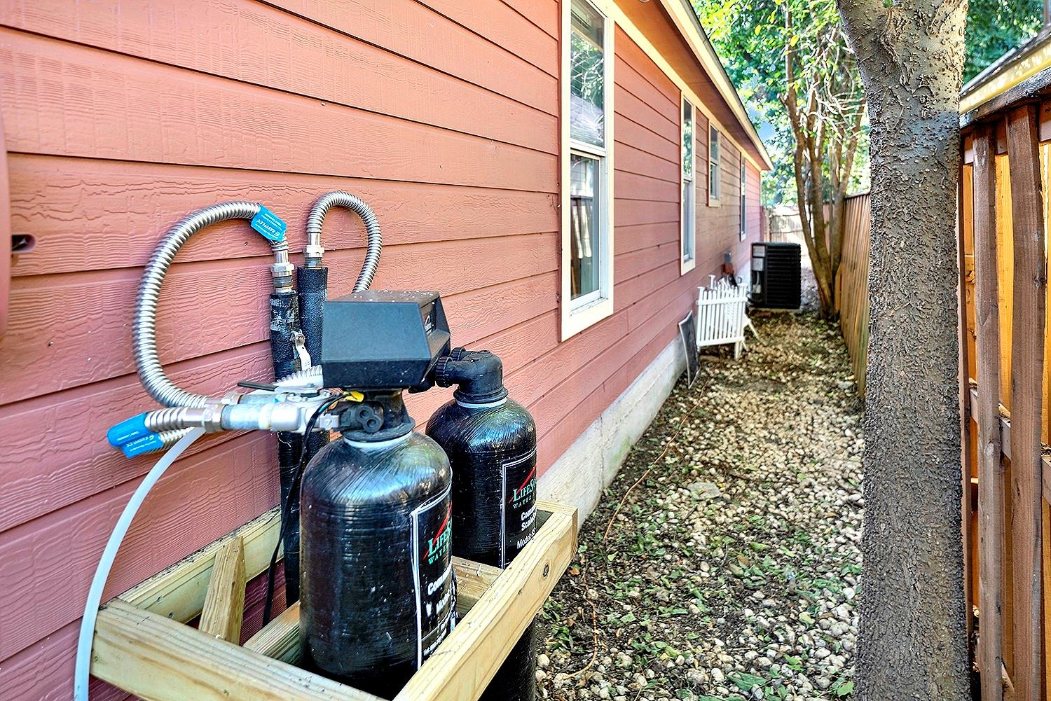301 Armstrong St Property Photo 25