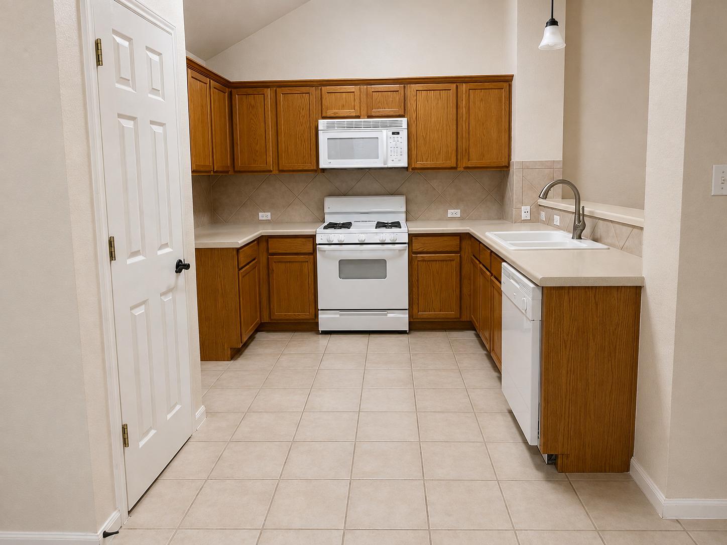 2206 Bakers Way Property Photo 6