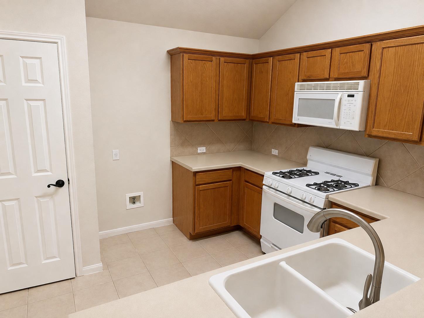 2206 Bakers Way Property Photo 8