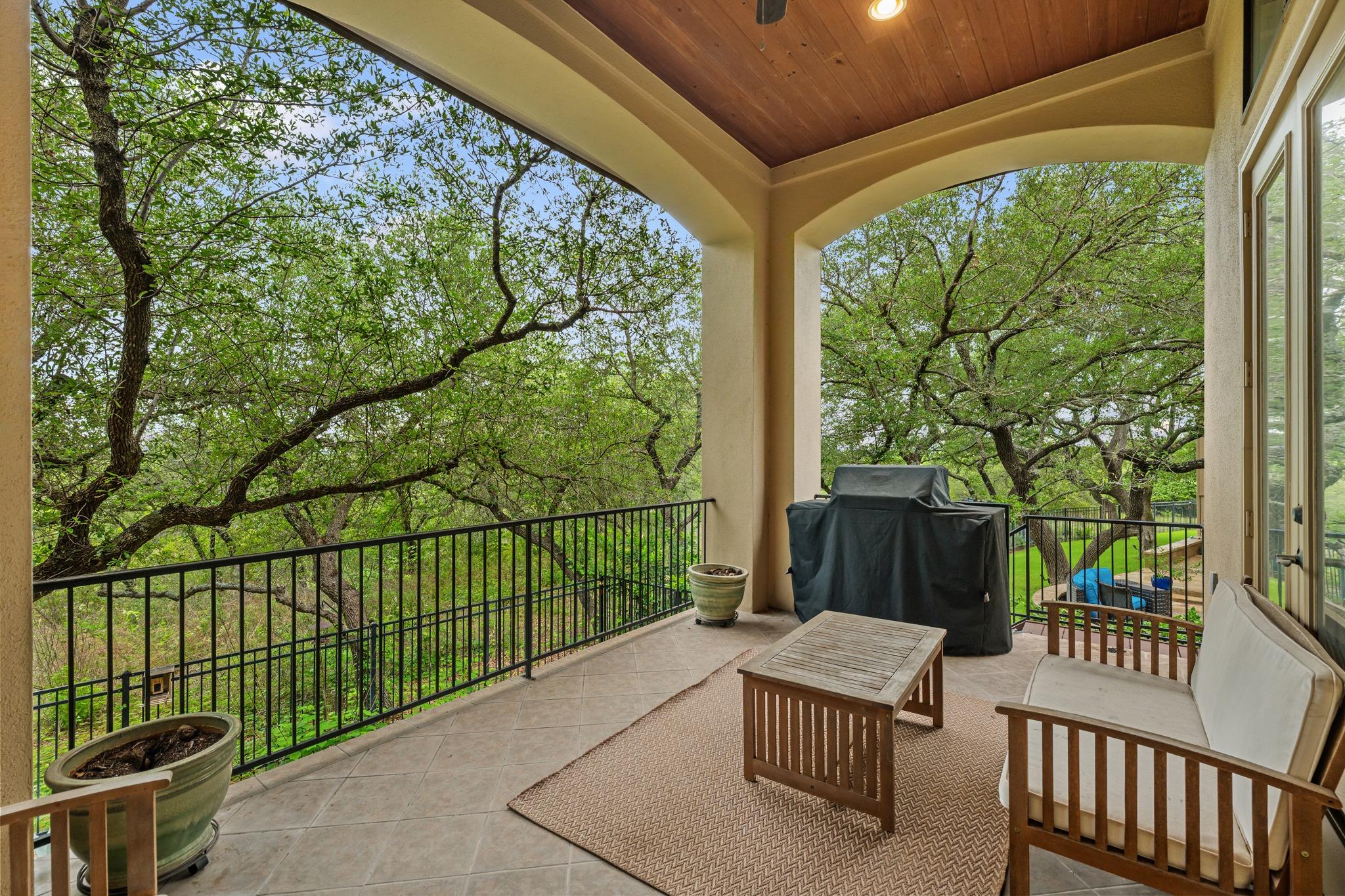 2813 University Club Dr Property Photo 4