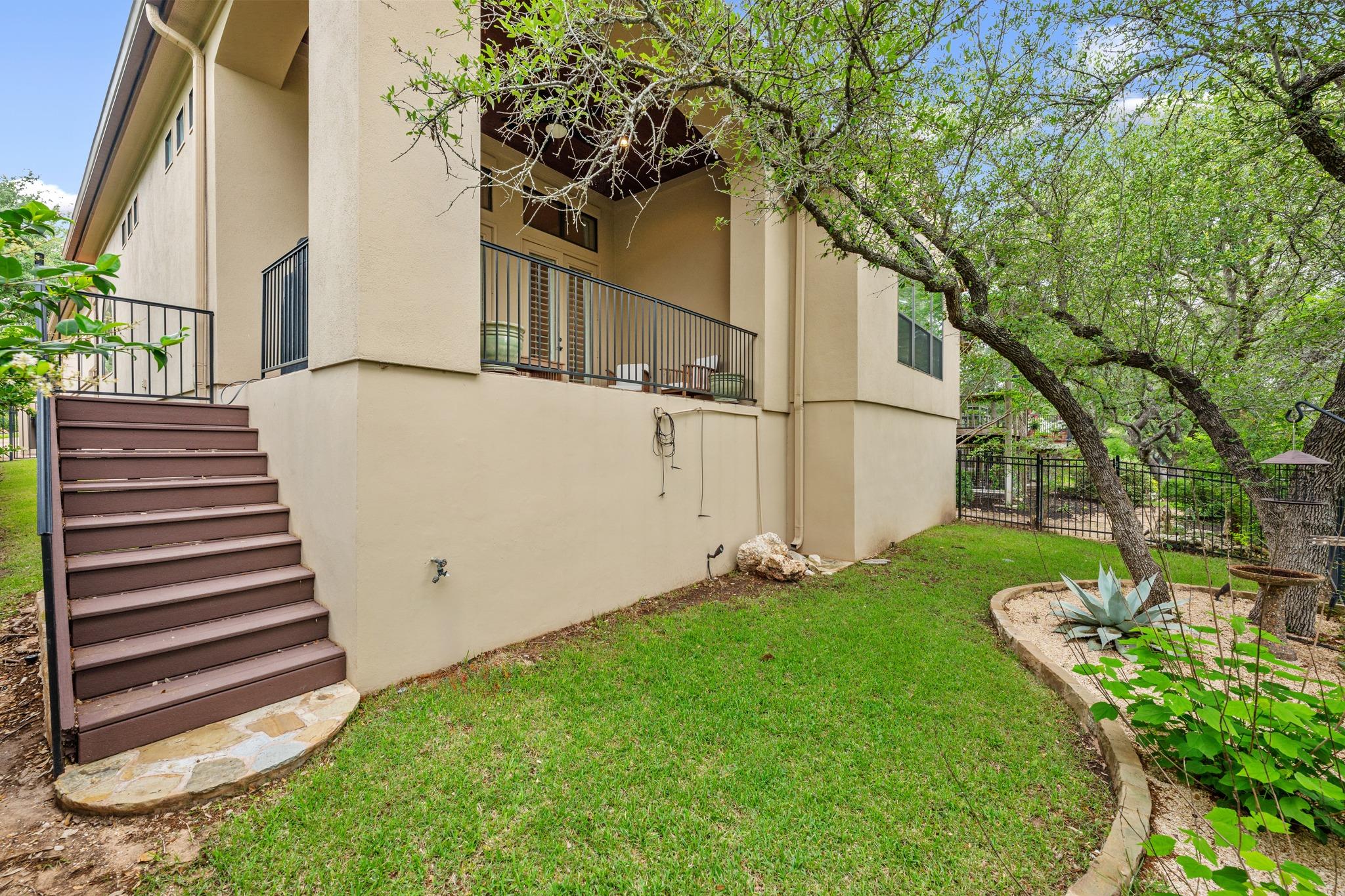 2813 University Club Dr Property Photo 30