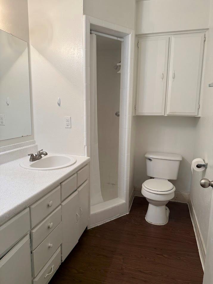 307 E 31st St 207 Property Photo 10