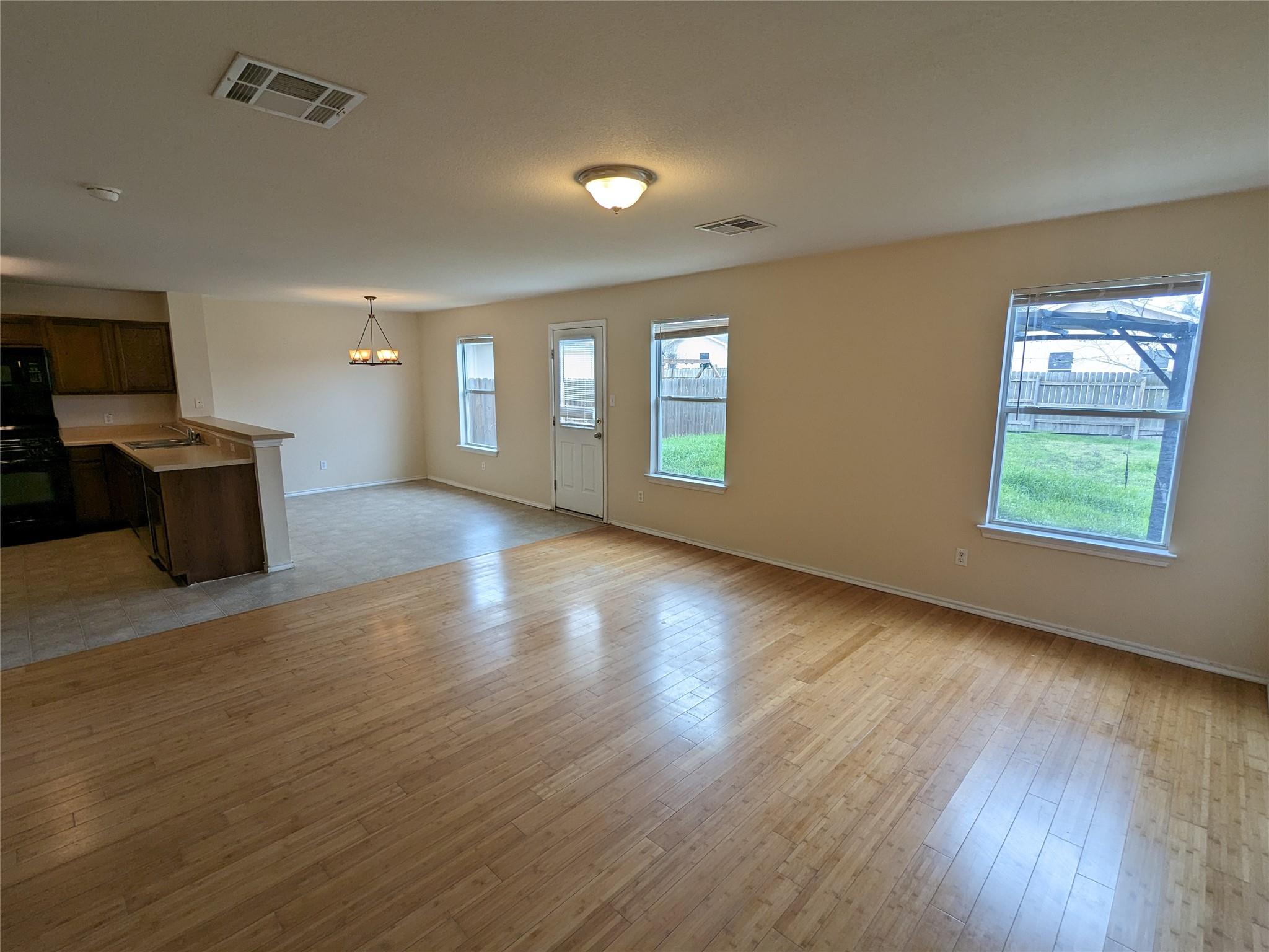 220 Quarter Ave Property Photo 1