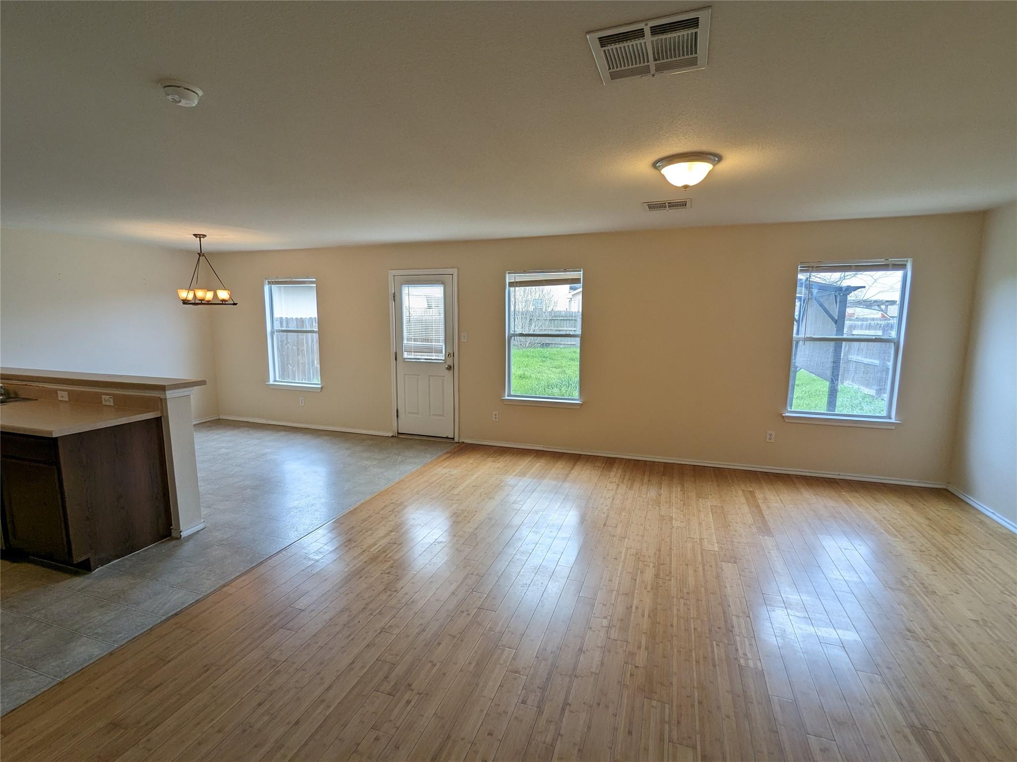 220 Quarter Ave Property Photo 3