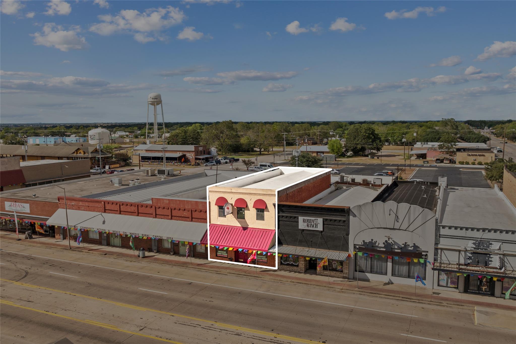 155 W Austin St Property Photo 1