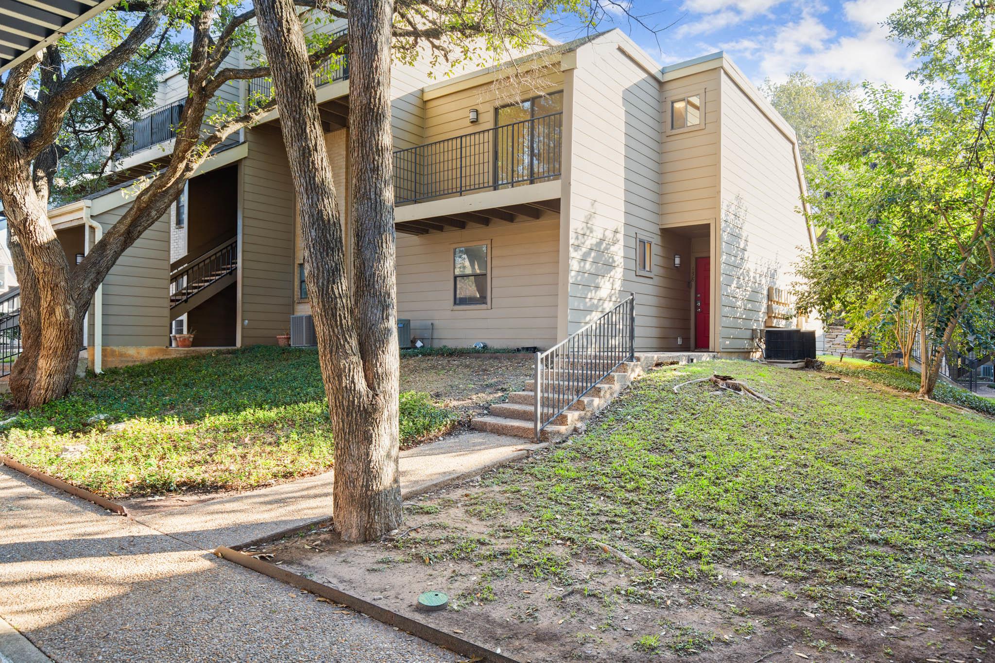 1135 Barton Hills Dr 138 Property Photo