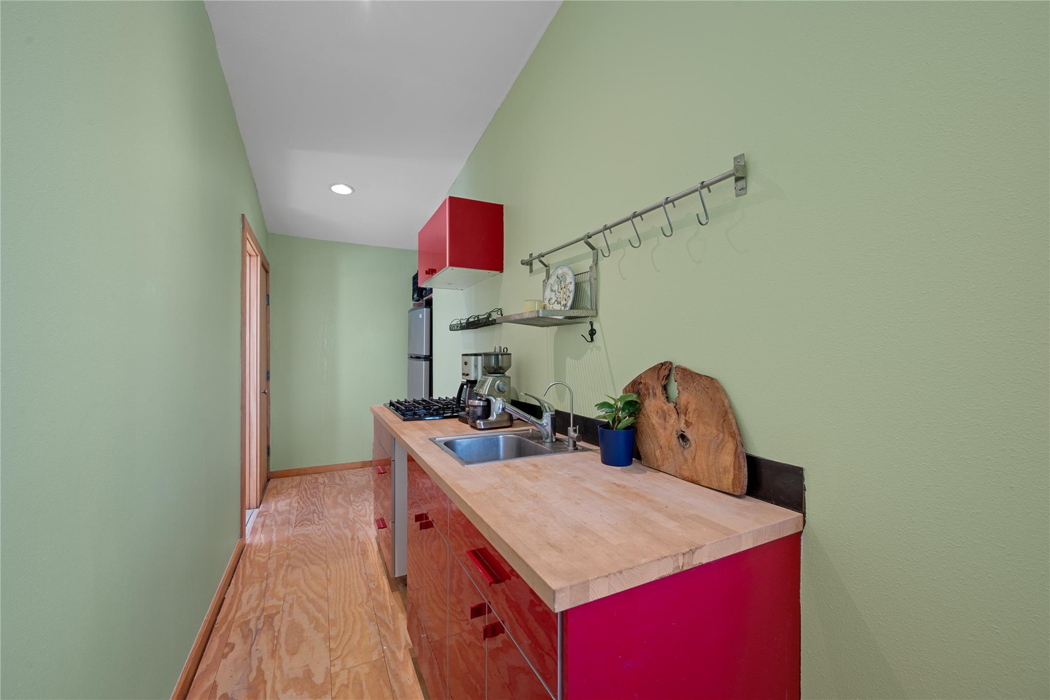 5114 Caswell Ave Property Photo 29