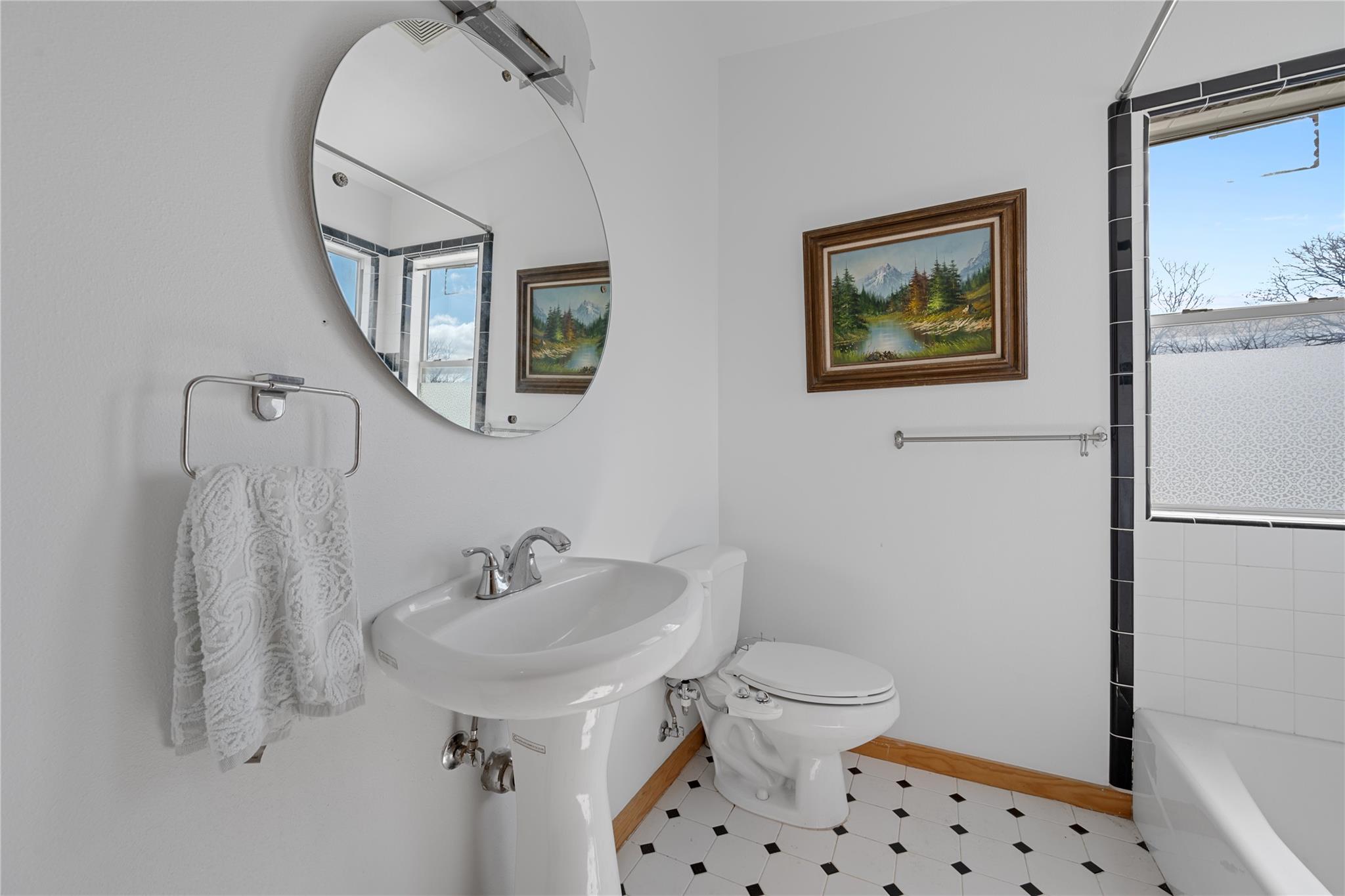 5114 Caswell Ave Property Photo 30