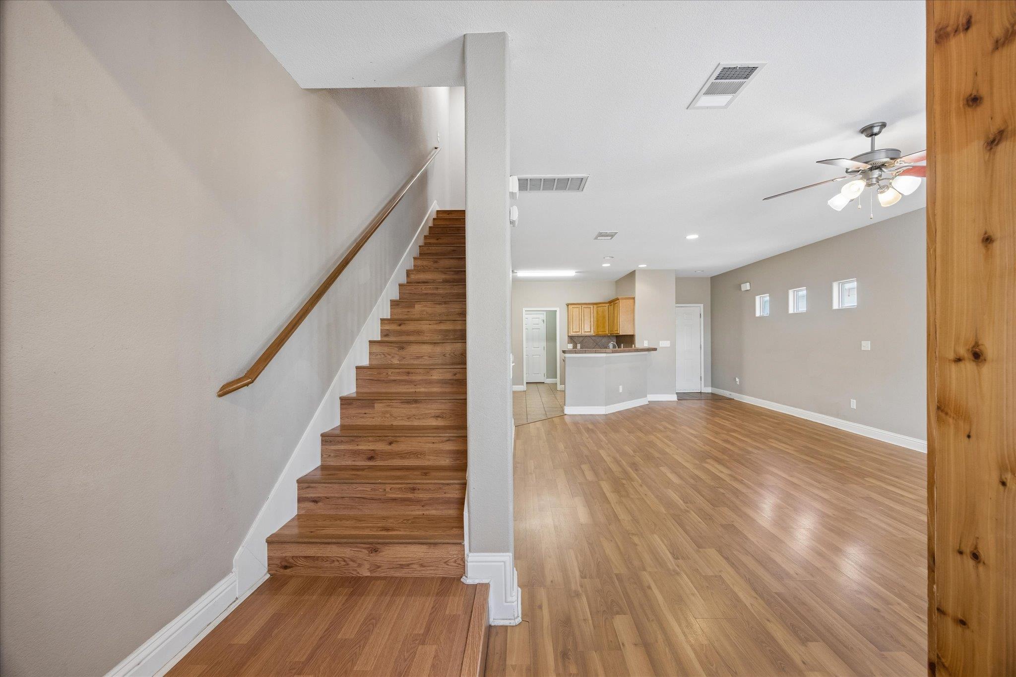 3043886 Property Photo 2