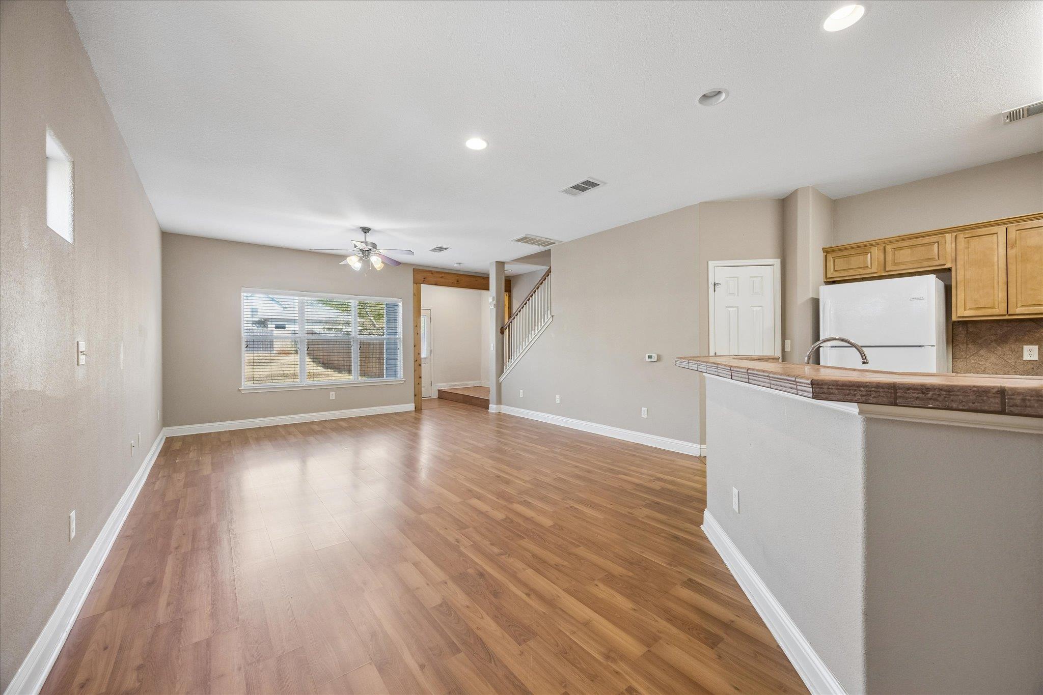 3043886 Property Photo 3