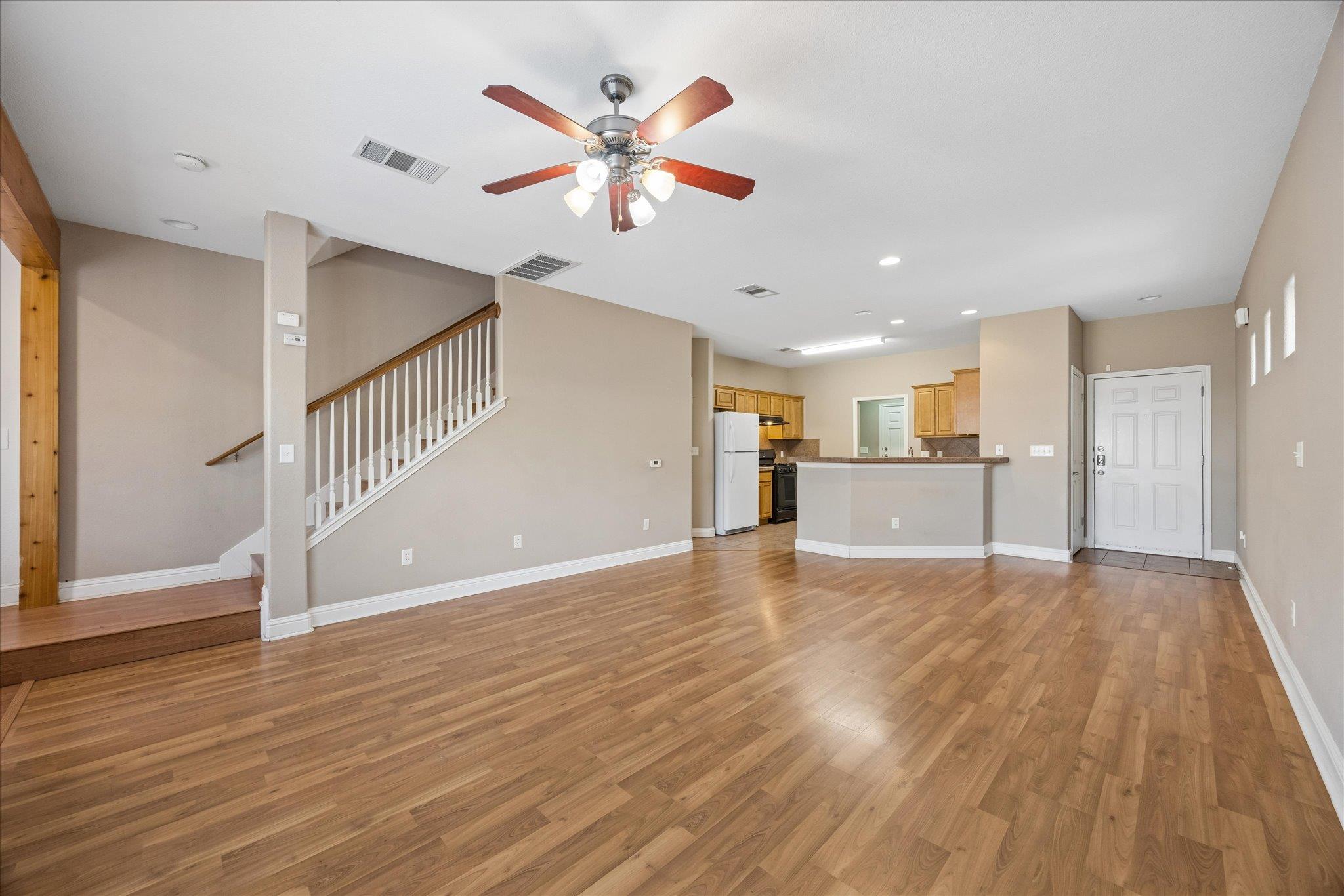 3043886 Property Photo 4