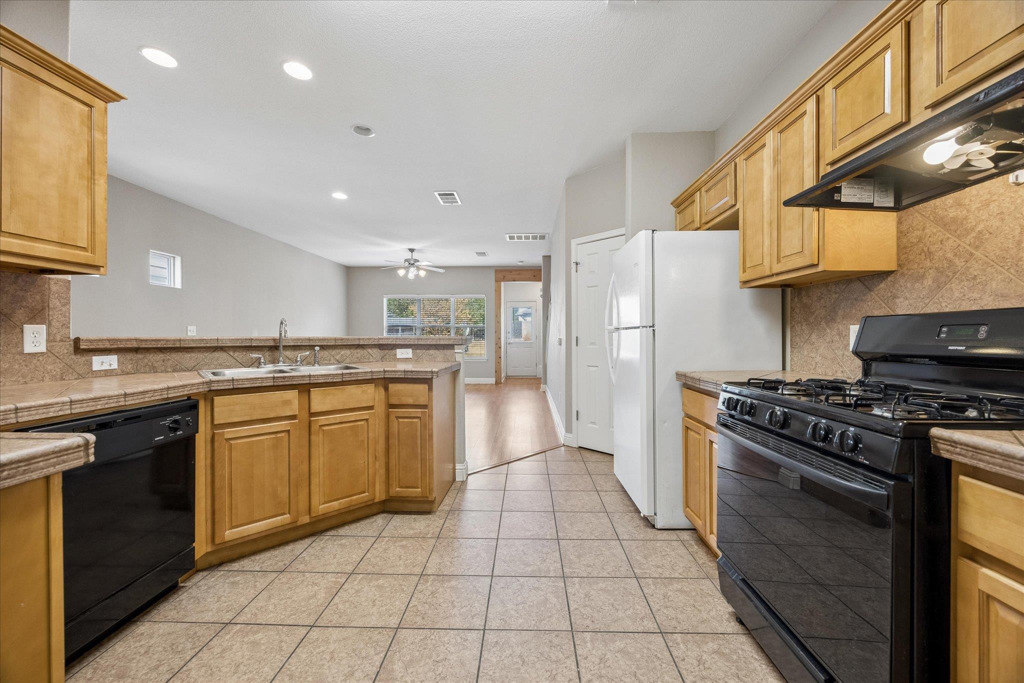 3043886 Property Photo 8