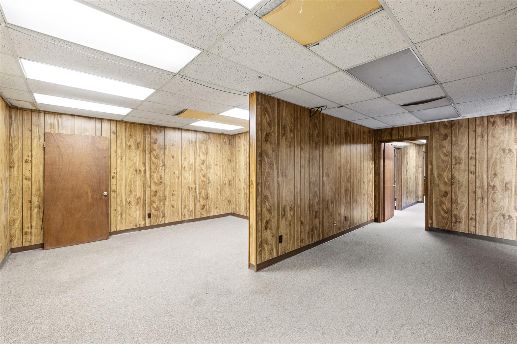 251 E Hempstead St Property Photo 15