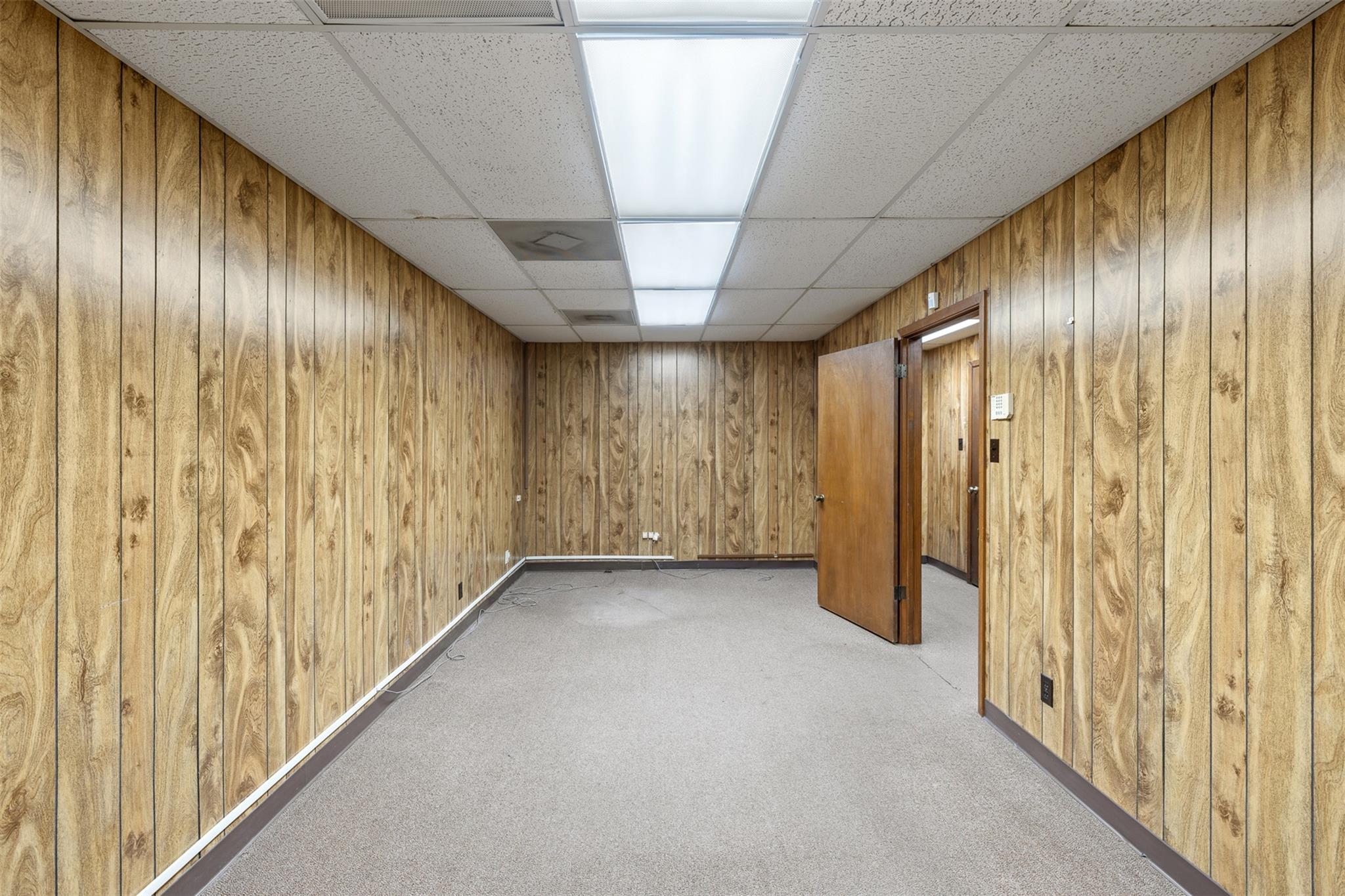 251 E Hempstead St Property Photo 17