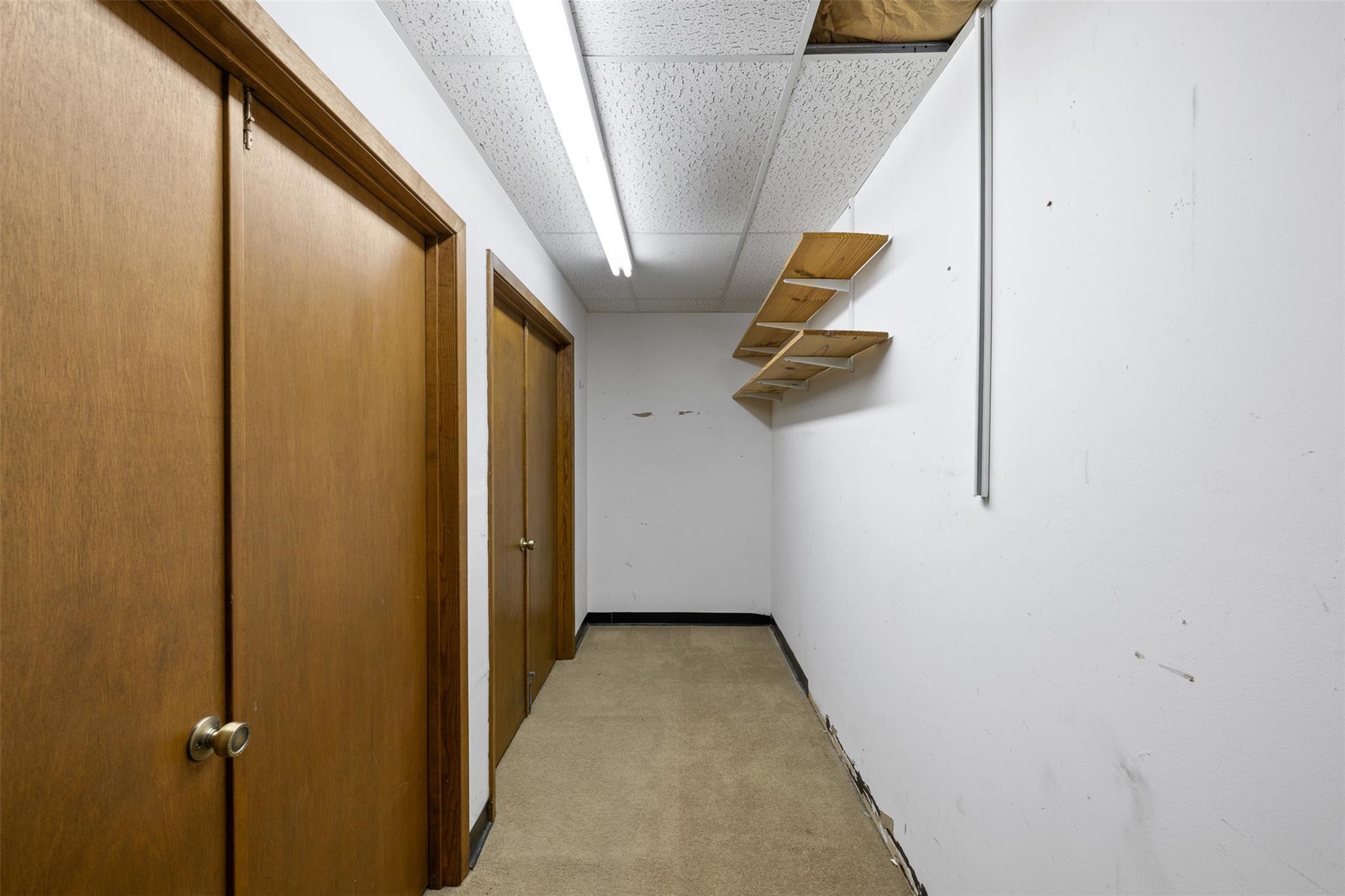 251 E Hempstead St Property Photo 19